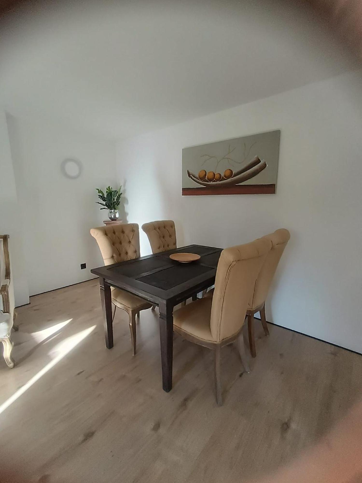 Knitter Apartment