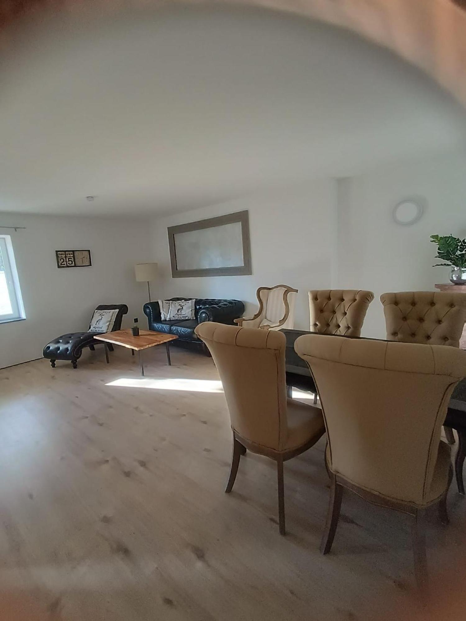 Knitter Apartment *